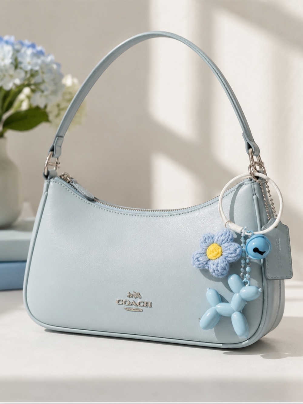 New Mint Women’s / Girls‎ Blue Balloon Dog & Crochet Flower Bag Charm / Keychain